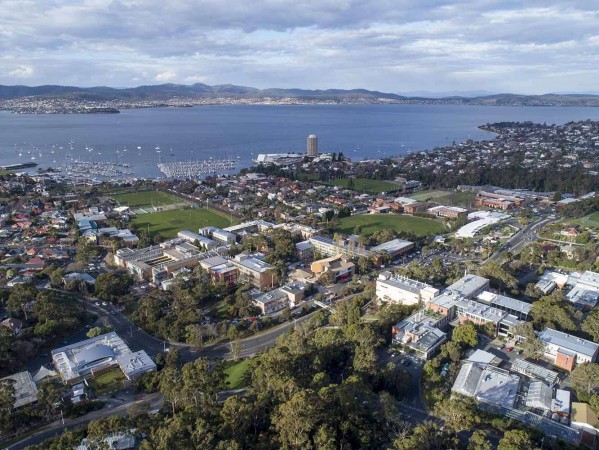 University of Tasmania University of Tasmania